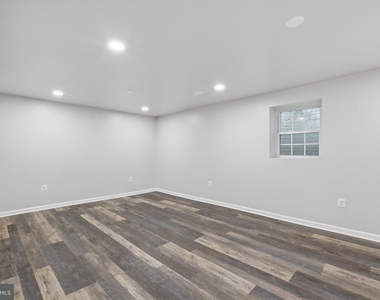 8312 Moline Place - Photo Thumbnail 20