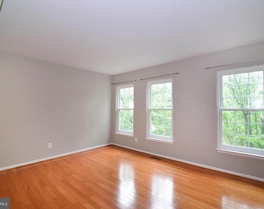 2516 Isham Randolph Drive - Photo Thumbnail 13