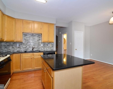 2516 Isham Randolph Drive - Photo Thumbnail 4