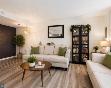 9899 Hagel Circle - Photo Thumbnail 3