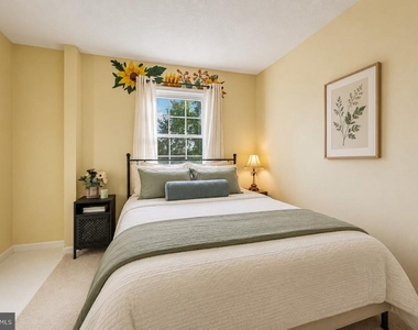 9899 Hagel Circle - Photo Thumbnail 25