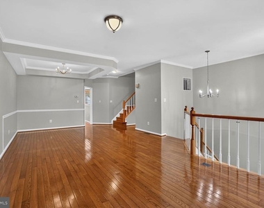 6638 Frost Lake Lane - Photo Thumbnail 5