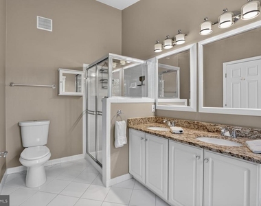 6638 Frost Lake Lane - Photo Thumbnail 16