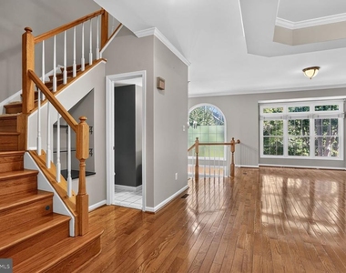 6638 Frost Lake Lane - Photo Thumbnail 12