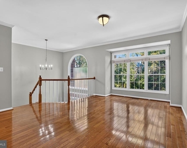 6638 Frost Lake Lane - Photo Thumbnail 3