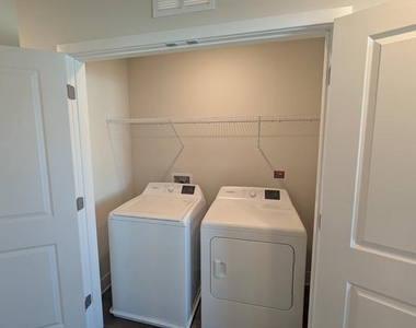 180 Sioux Loop - Photo Thumbnail 22