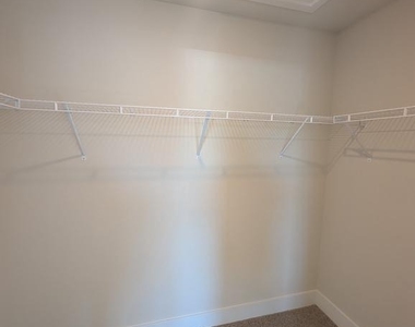 180 Sioux Loop - Photo Thumbnail 14