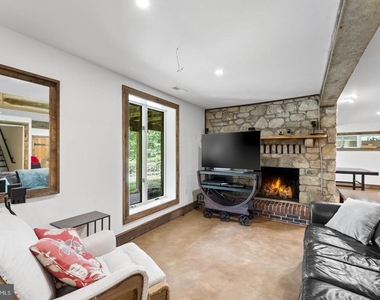 7923 Cub Drive - Photo Thumbnail 30