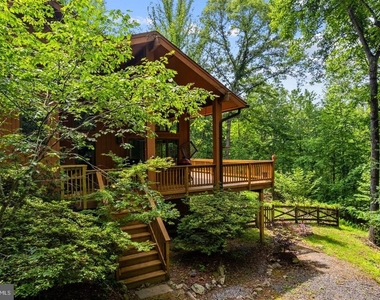7923 Cub Drive - Photo Thumbnail 2