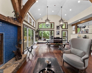 7923 Cub Drive - Photo Thumbnail 9