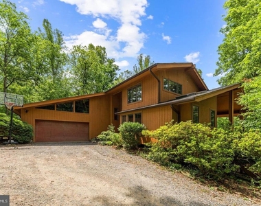 7923 Cub Drive - Photo Thumbnail 45