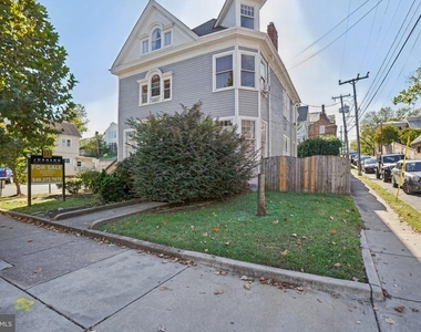 1122 Caroline Street - Photo Thumbnail 3