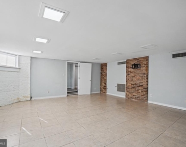 1122 Caroline Street - Photo Thumbnail 8