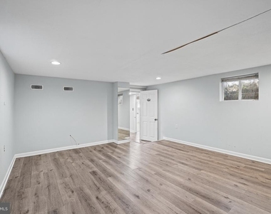 1122 Caroline Street - Photo Thumbnail 16