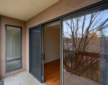 803 N Howard Street - Photo Thumbnail 20