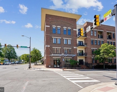 181 E Reed Avenue - Photo Thumbnail 29