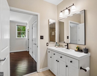 181 E Reed Avenue - Photo Thumbnail 19