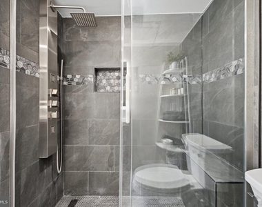 250 S Reynolds Street - Photo Thumbnail 26