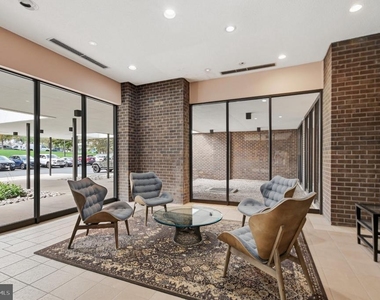 250 S Reynolds Street - Photo Thumbnail 31