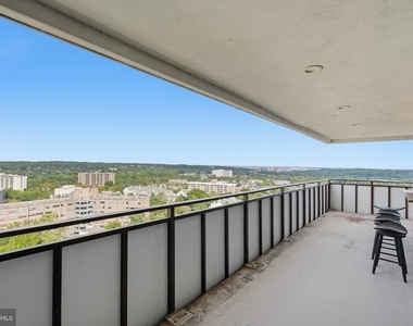 250 S Reynolds Street - Photo Thumbnail 27