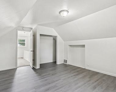 2136 Miller Road - Photo Thumbnail 10