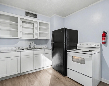 2136 Miller Road - Photo Thumbnail 3