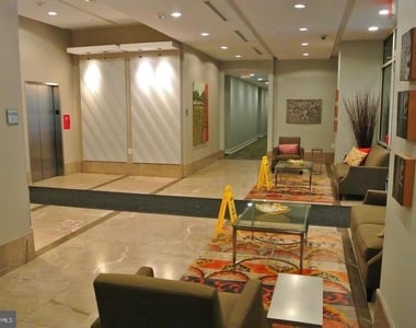 820 N Pollard Street - Photo Thumbnail 1