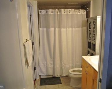820 N Pollard Street - Photo Thumbnail 9