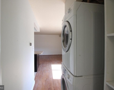 1221 N Quinn Street - Photo Thumbnail 14