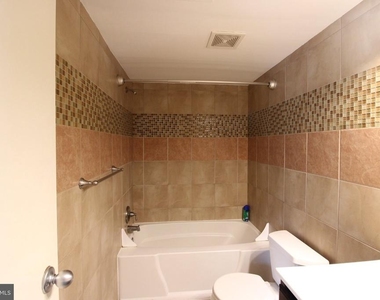 1221 N Quinn Street - Photo Thumbnail 13