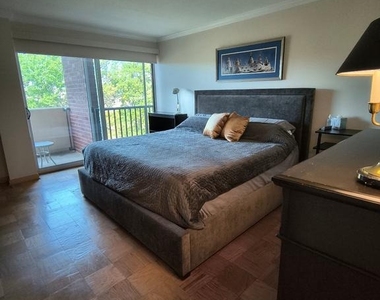 1300 Army Navy Drive - Photo Thumbnail 2