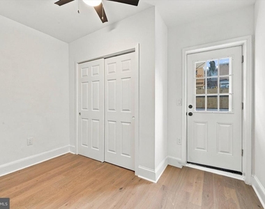 2821 Poplar Street - Photo Thumbnail 7