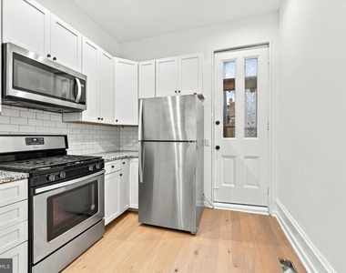 2821 Poplar Street - Photo Thumbnail 4