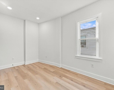 5912 Locust Street - Photo Thumbnail 13