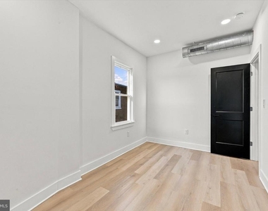5912 Locust Street - Photo Thumbnail 12