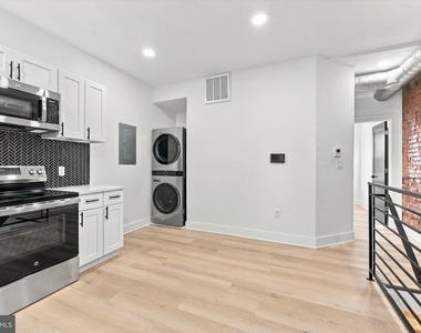 5912 Locust Street - Photo Thumbnail 1