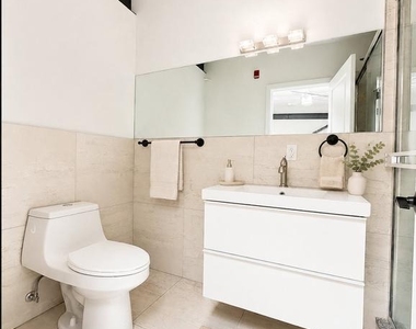 3450 J Street - Photo Thumbnail 4