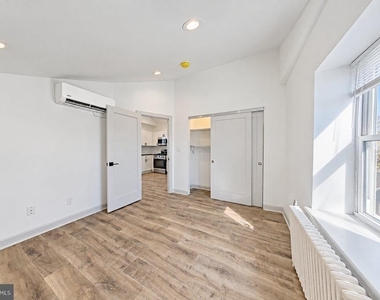 7105 Ridge Ave - Photo Thumbnail 3
