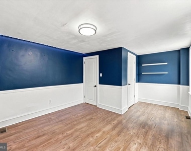 305 Carson Street - Photo Thumbnail 6