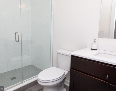 962 N 8th Street - Photo Thumbnail 8