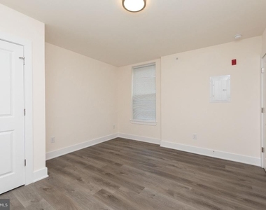 962 N 8th Street - Photo Thumbnail 12