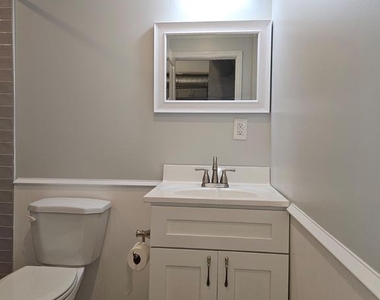 59 E High Street - Photo Thumbnail 7