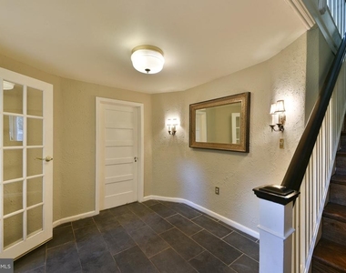 346 E Meehan Avenue - Photo Thumbnail 3
