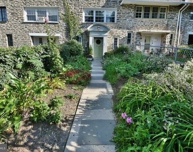 346 E Meehan Avenue - Photo Thumbnail 1