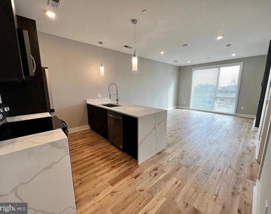 1000 W Girard Avenue - Photo Thumbnail 37