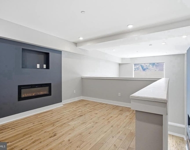 1000 W Girard Avenue - Photo Thumbnail 22