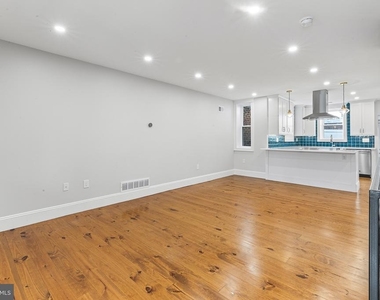 3318 Salmon Street - Photo Thumbnail 10