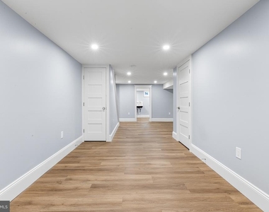 3318 Salmon Street - Photo Thumbnail 17