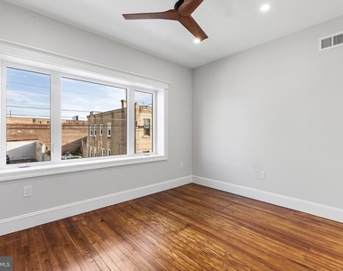 3318 Salmon Street - Photo Thumbnail 2