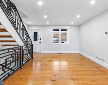 3318 Salmon Street - Photo Thumbnail 11